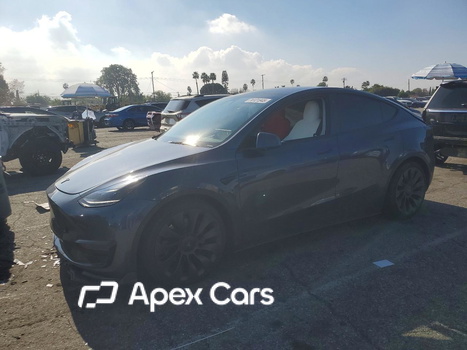 Tesla Model Y 2022 - Zdjęcie 1 z 13