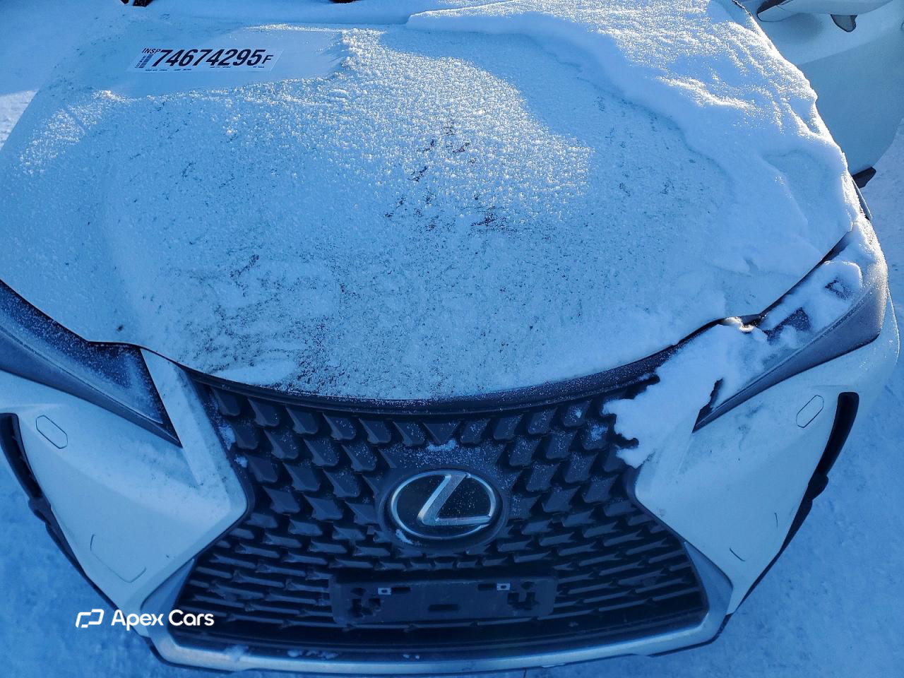 Lexus UX 2025