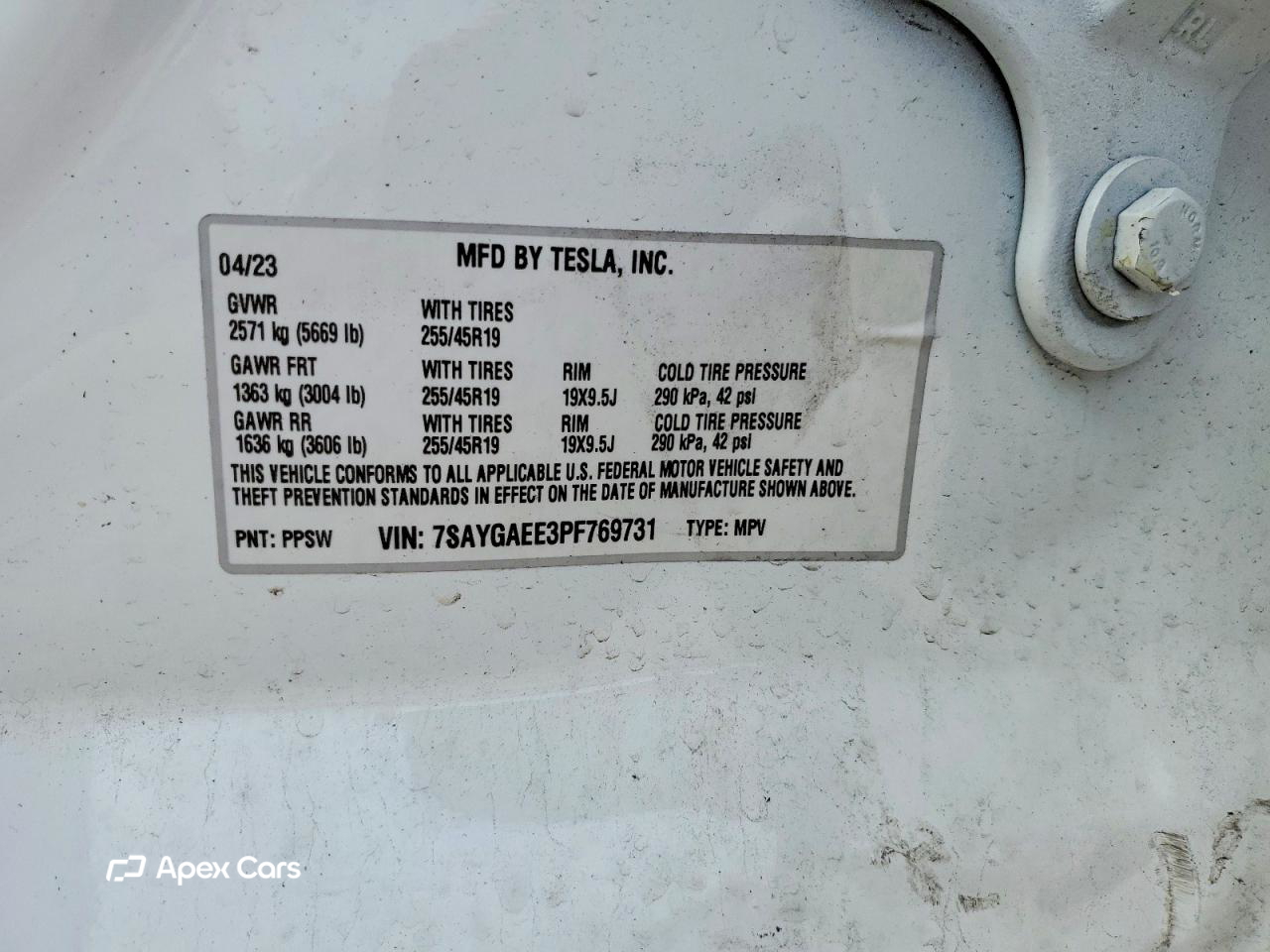 Tesla Model Y 2023