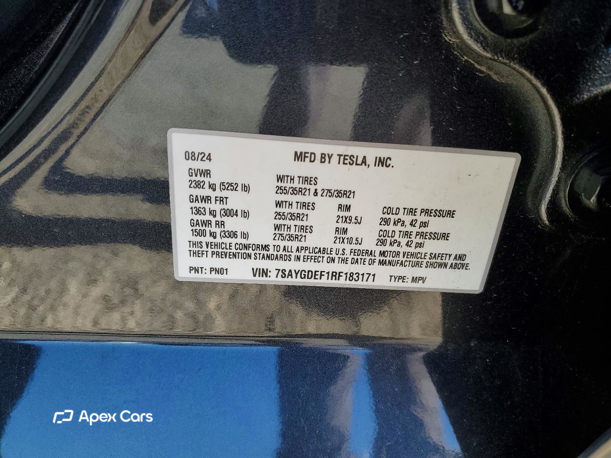 Tesla Model Y 2024