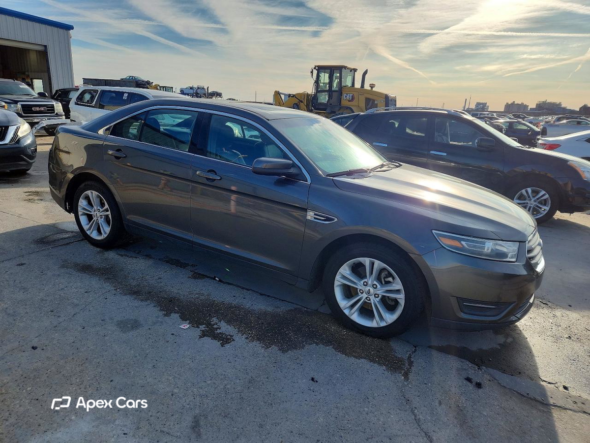 Ford Taurus 2015