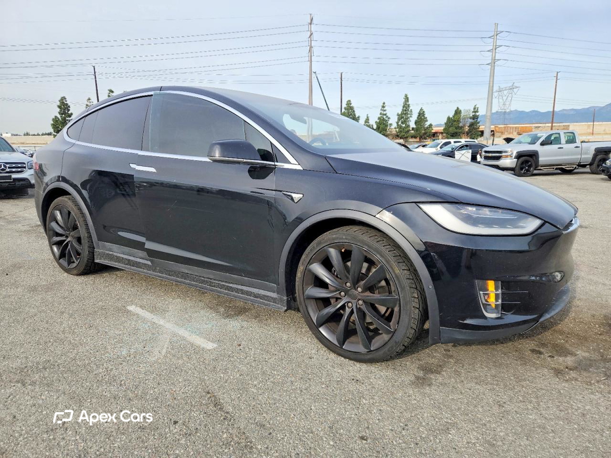 Tesla Model X 2019