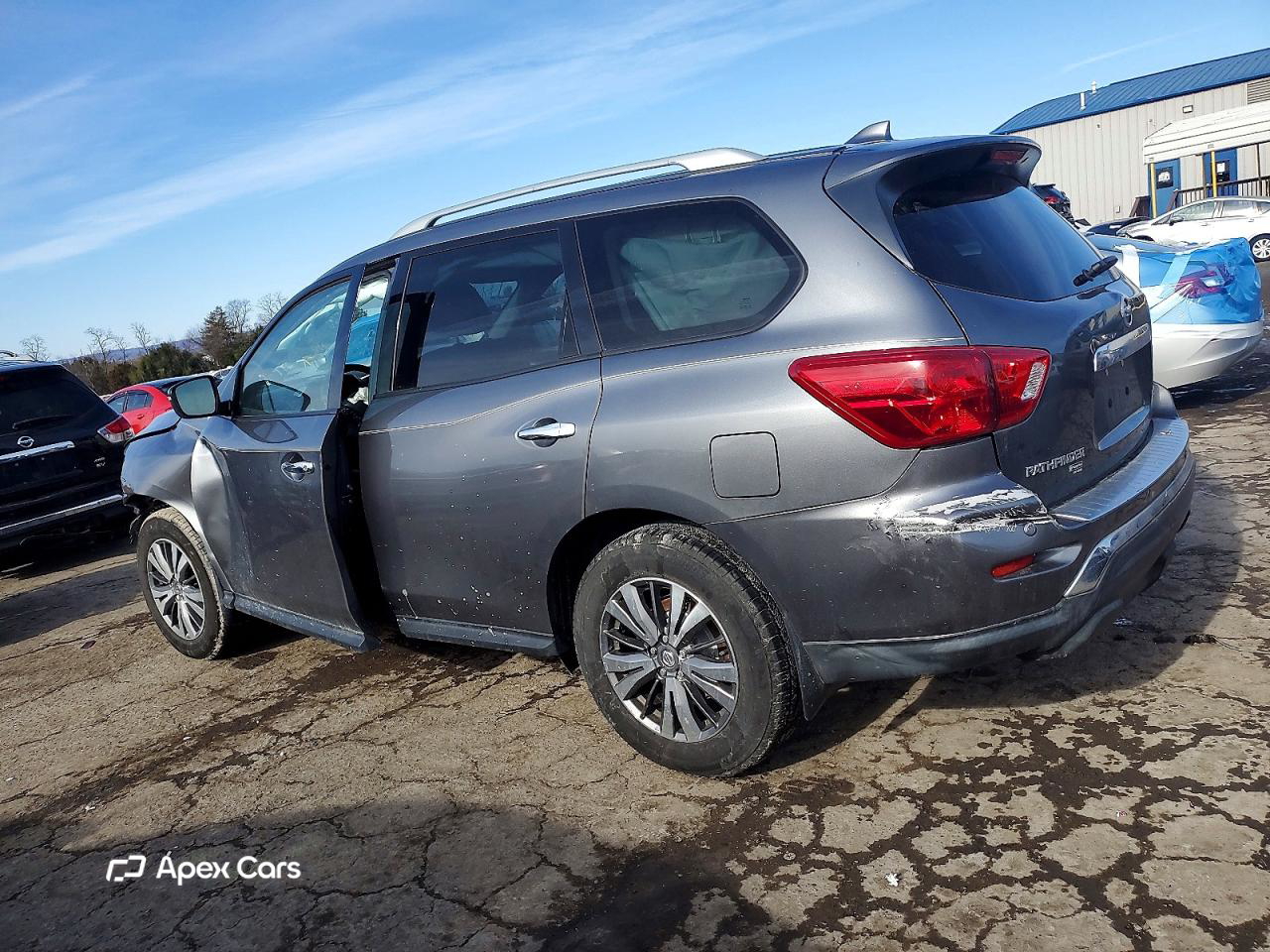 Nissan Pathfinder 2020