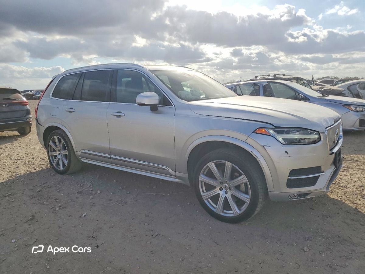 Volvo XC90 2019