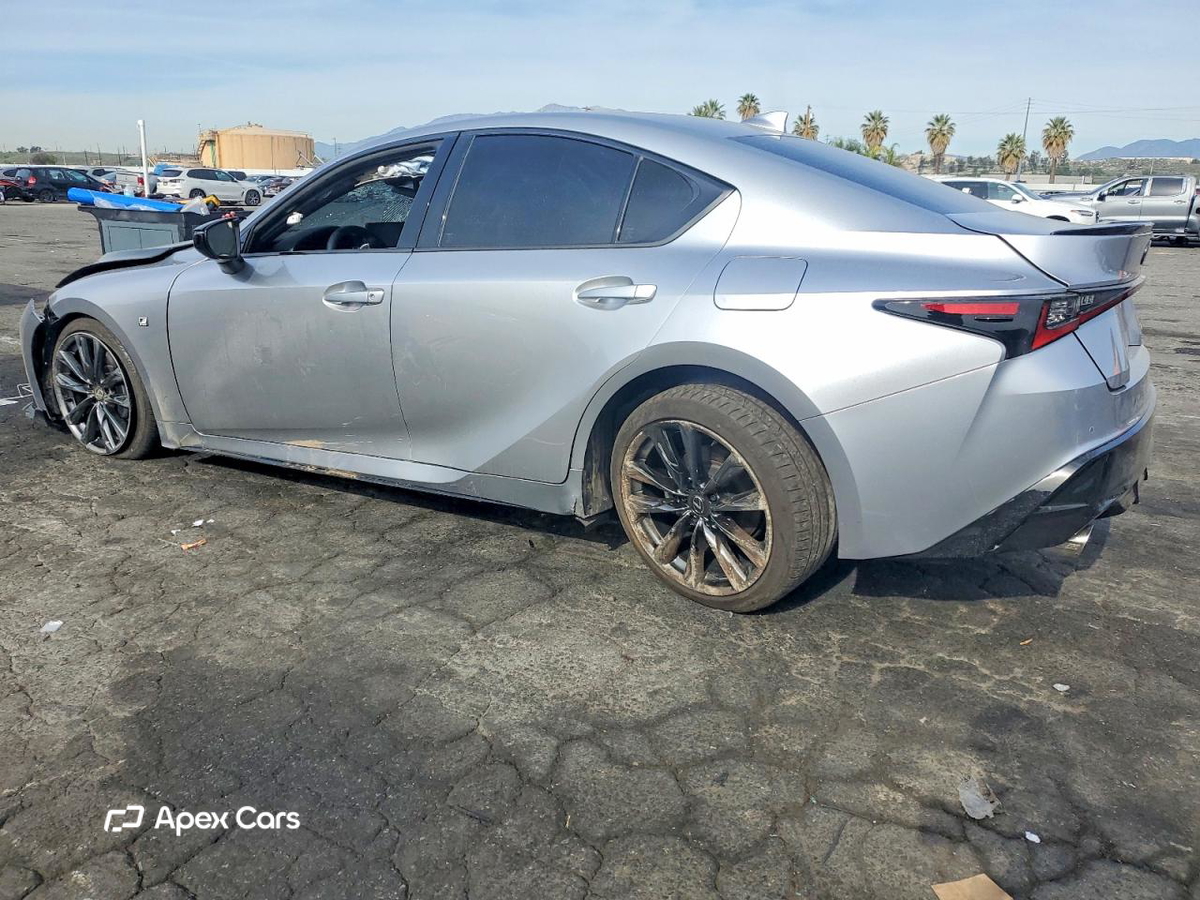 Lexus IS 2025