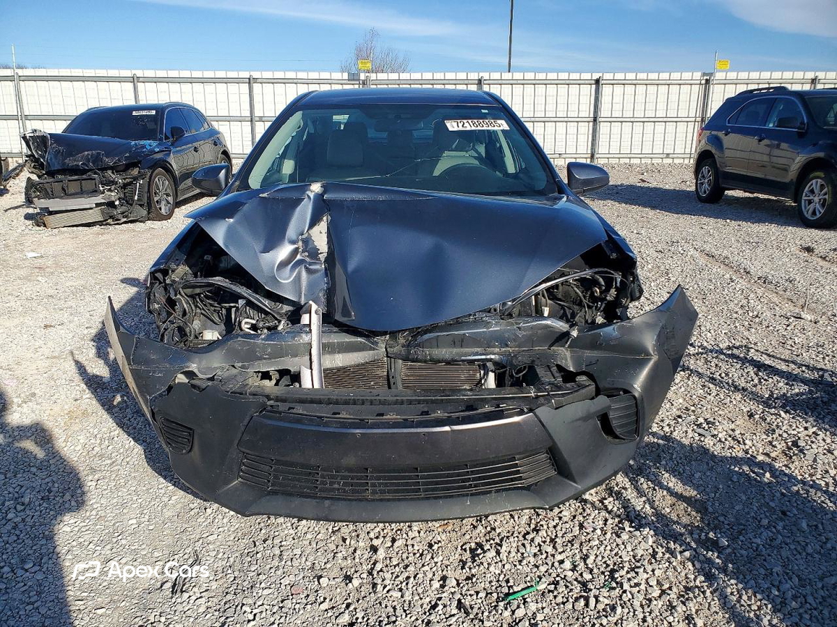 Toyota Corolla 2015