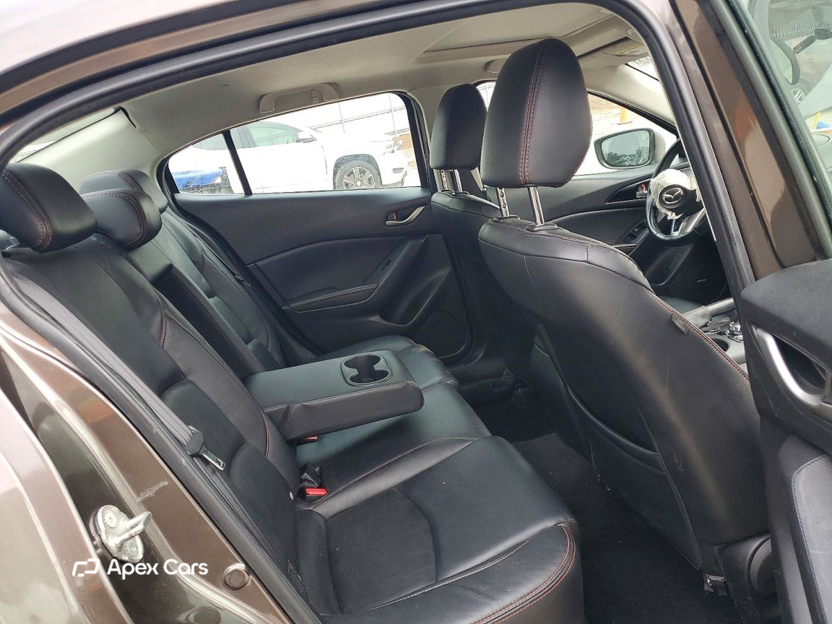 Mazda 3 2015
