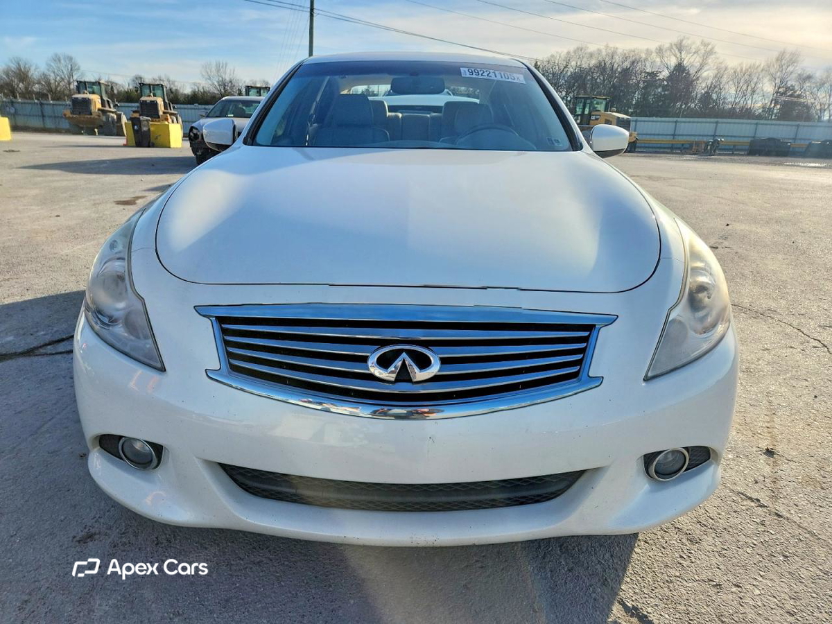 Infiniti G 2012