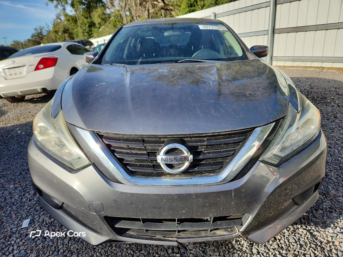 Nissan Altima 2017