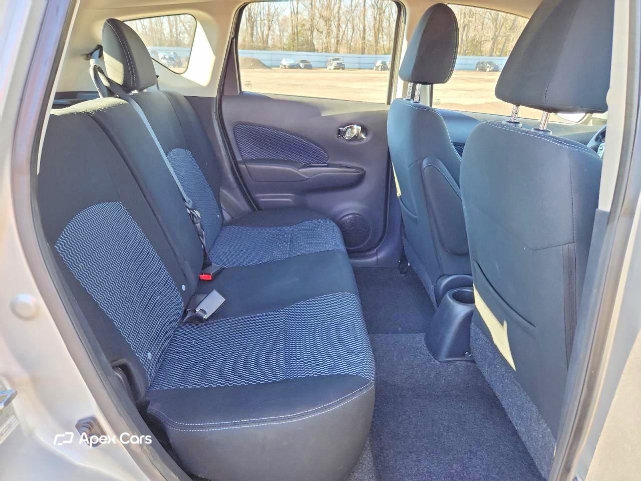 Nissan Versa 2015