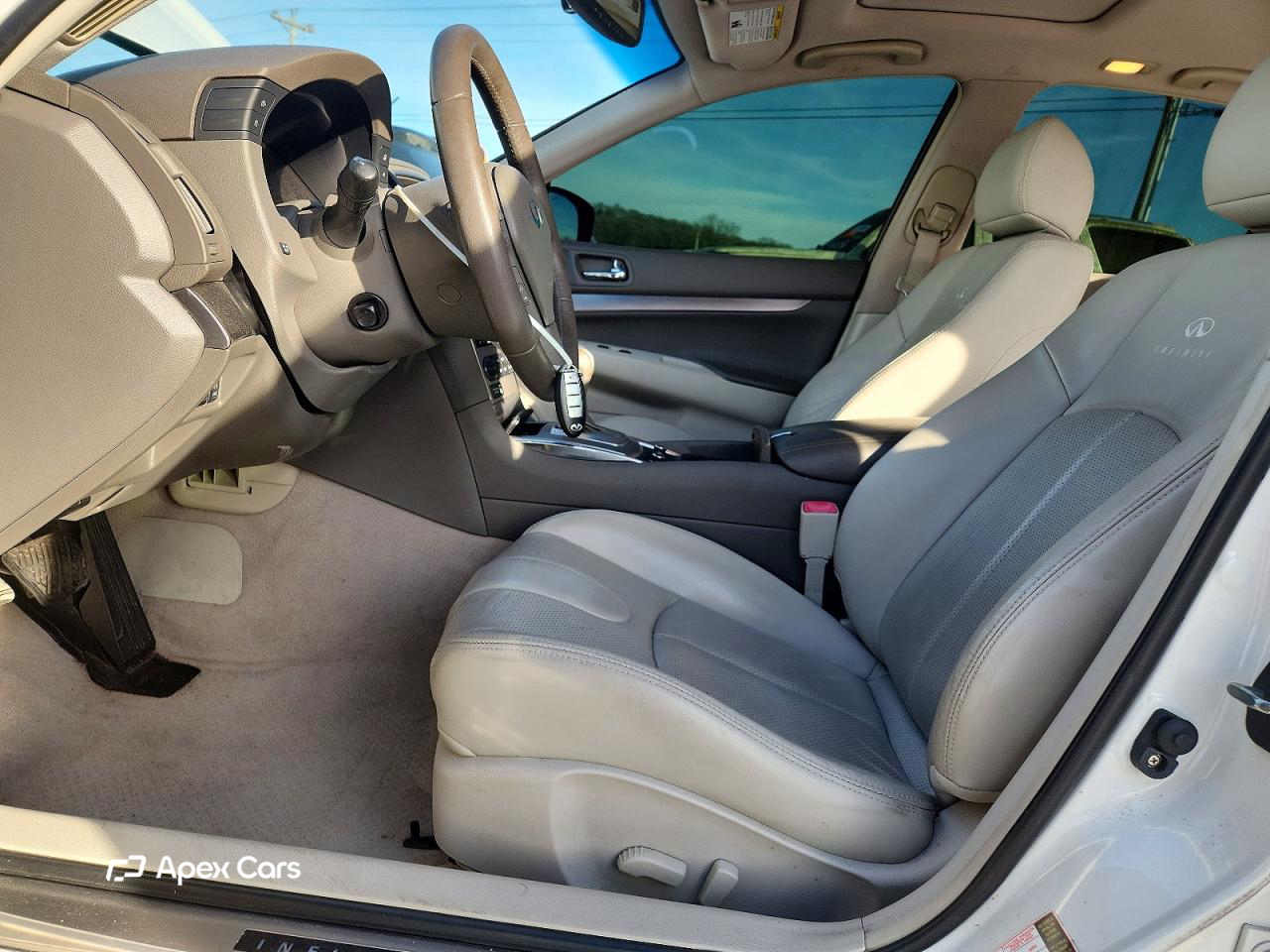 Infiniti G 2012