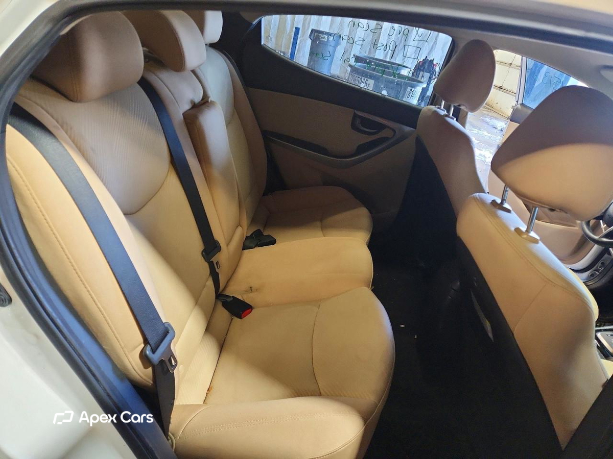 Hyundai Elantra 2013