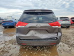 Toyota Sienna 2011