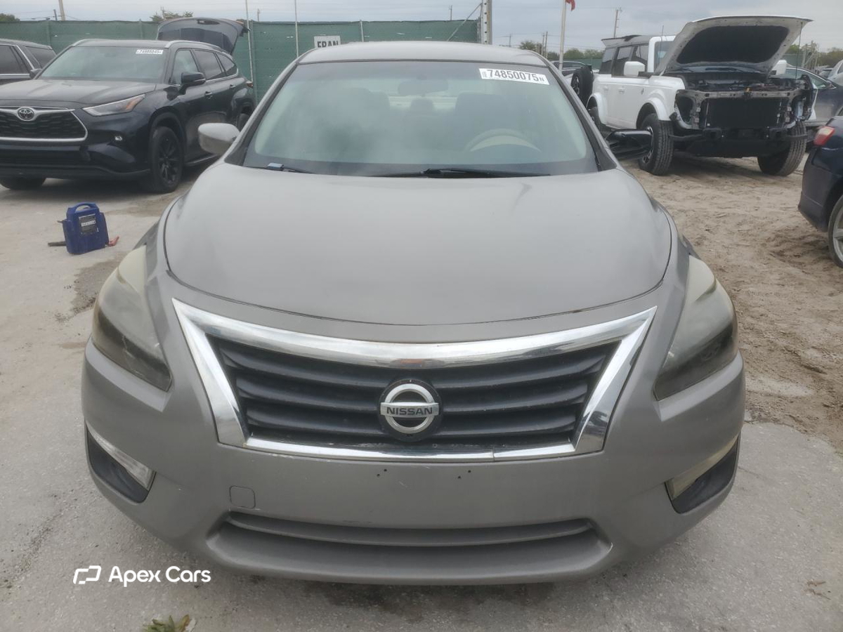 Nissan Altima 2014