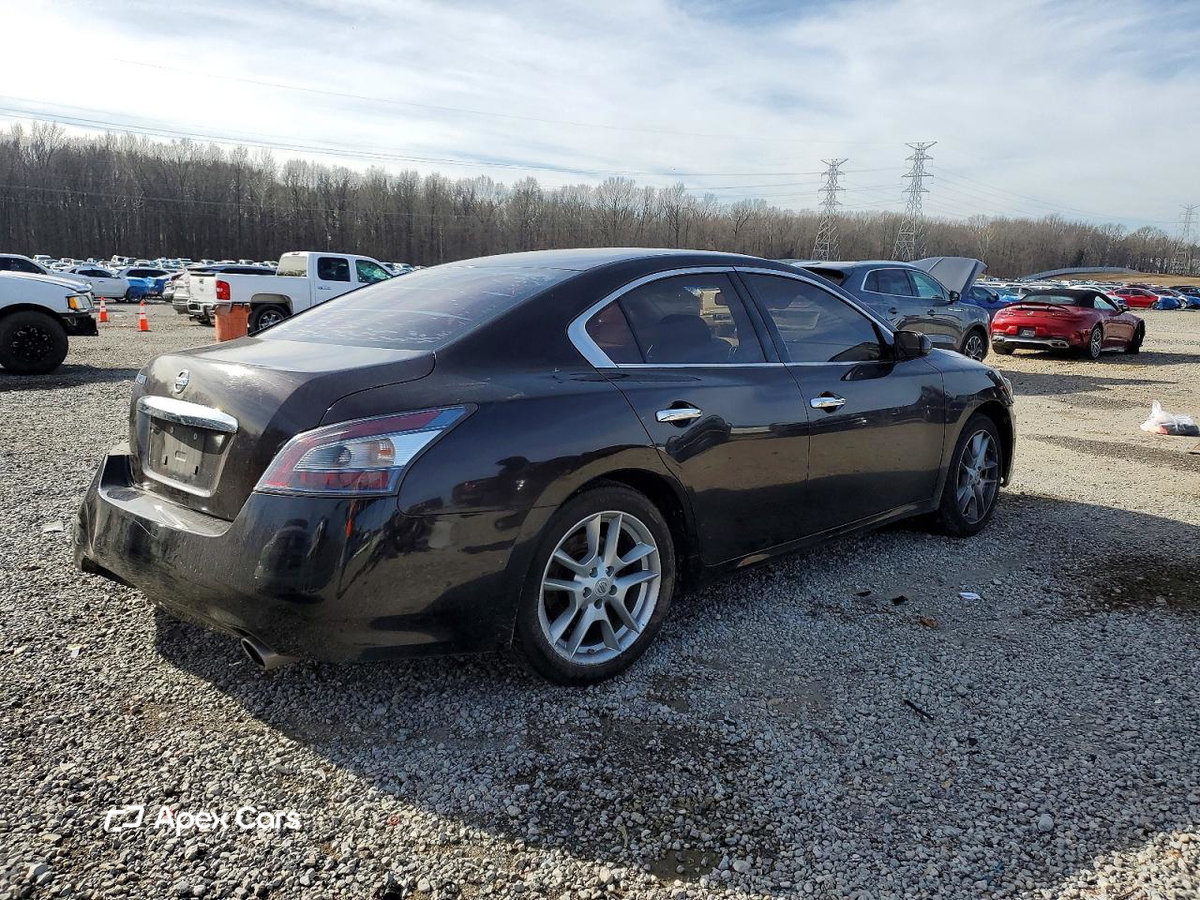 Nissan Maxima 2014