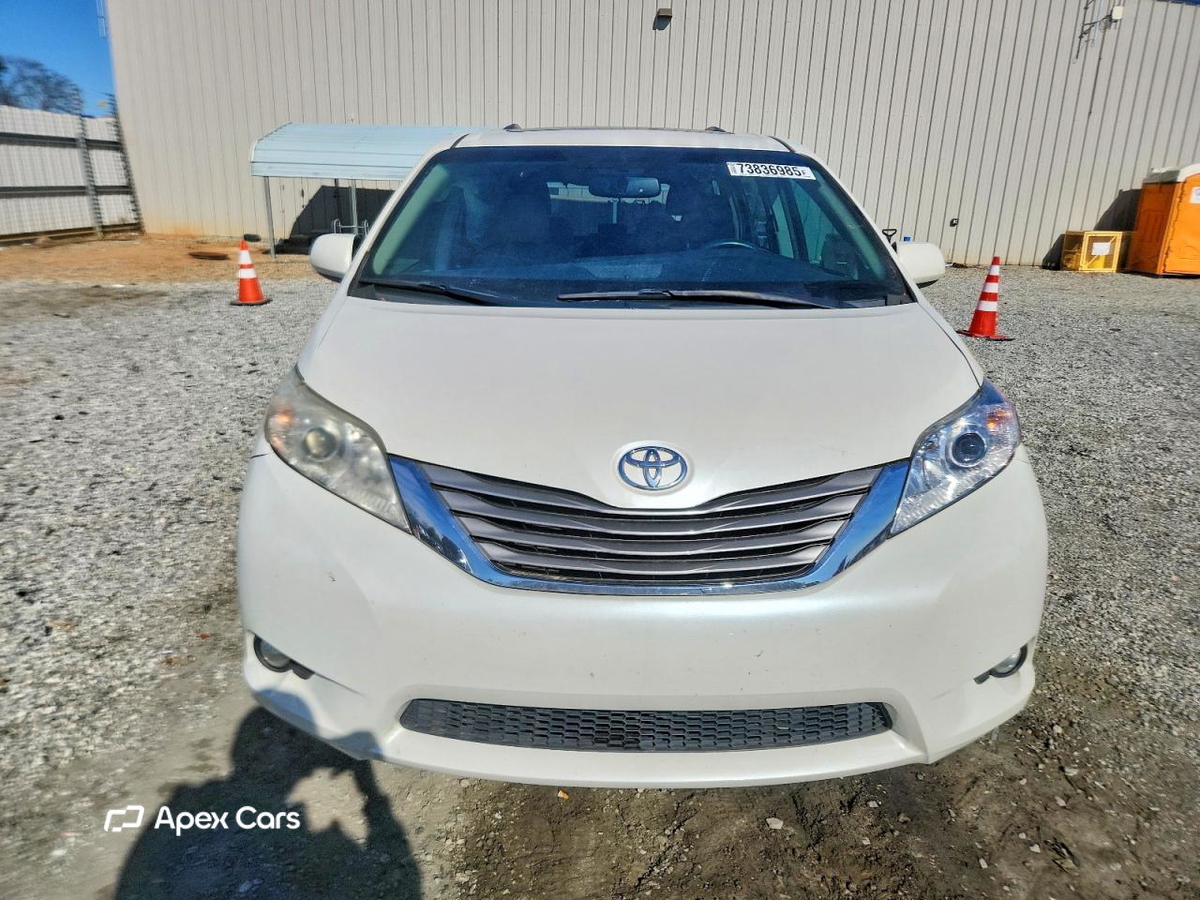 Toyota Sienna 2017