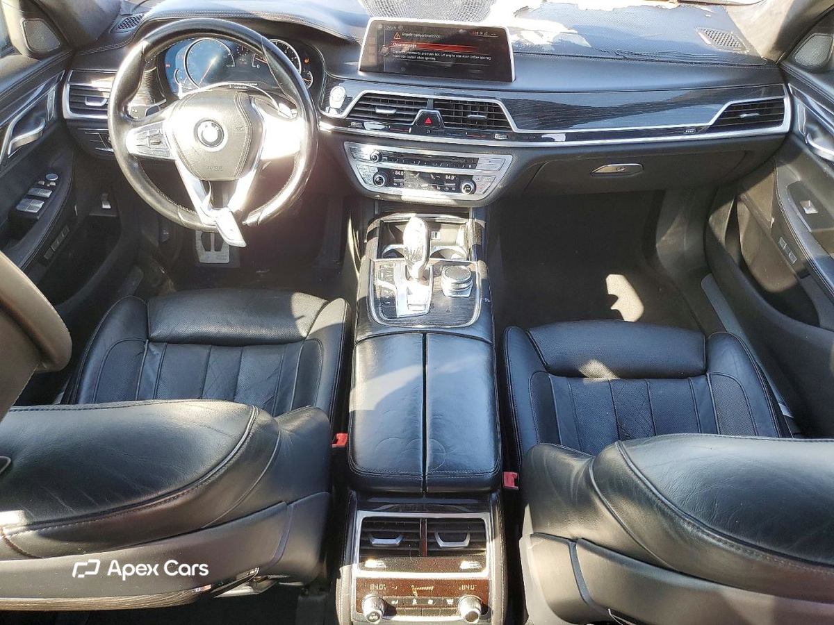 BMW Series 7 2016