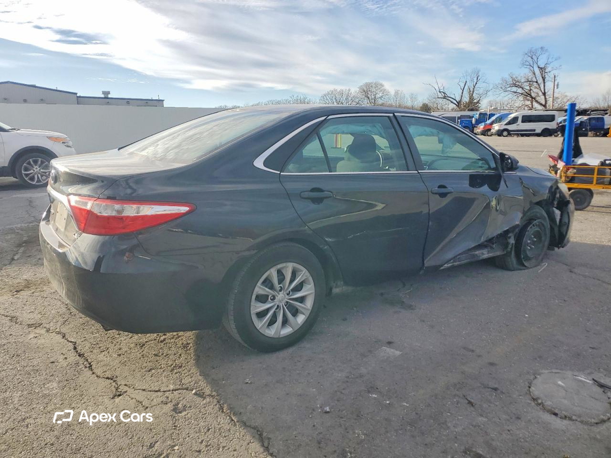 Toyota Camry 2017