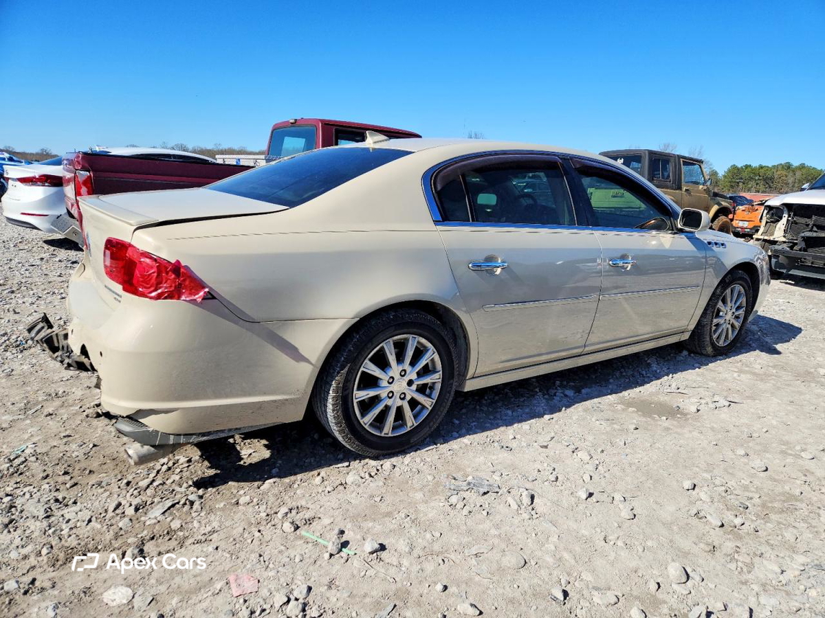Buick Lucerne 2010