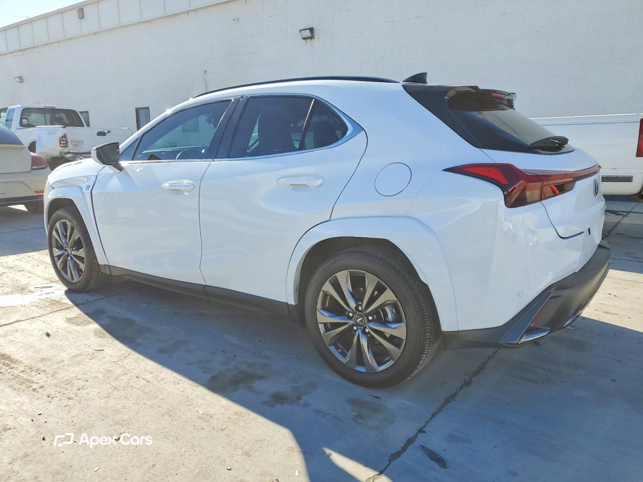 Lexus UX 2024