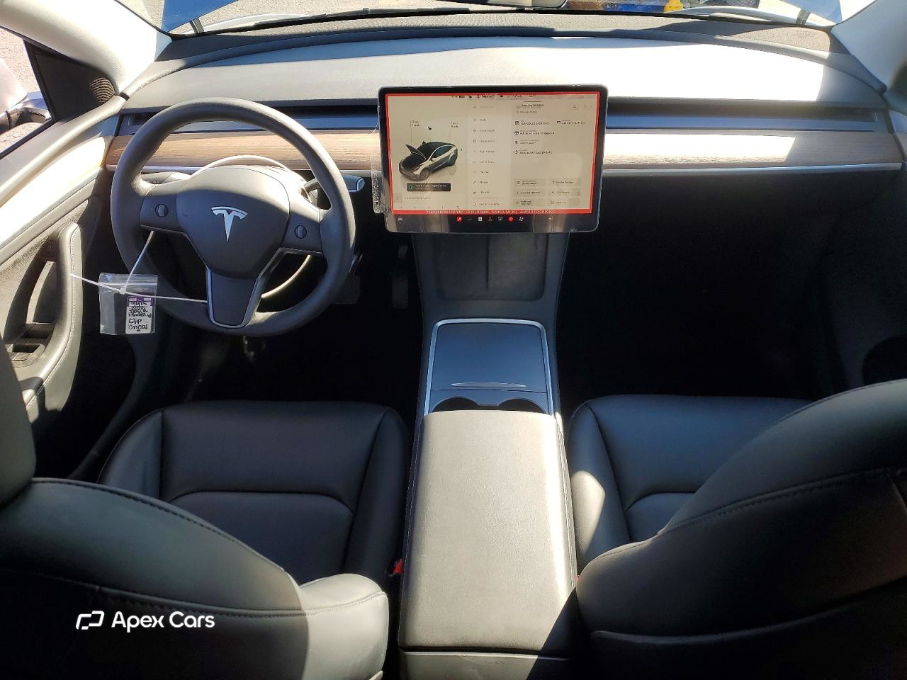 Tesla Model Y 2025