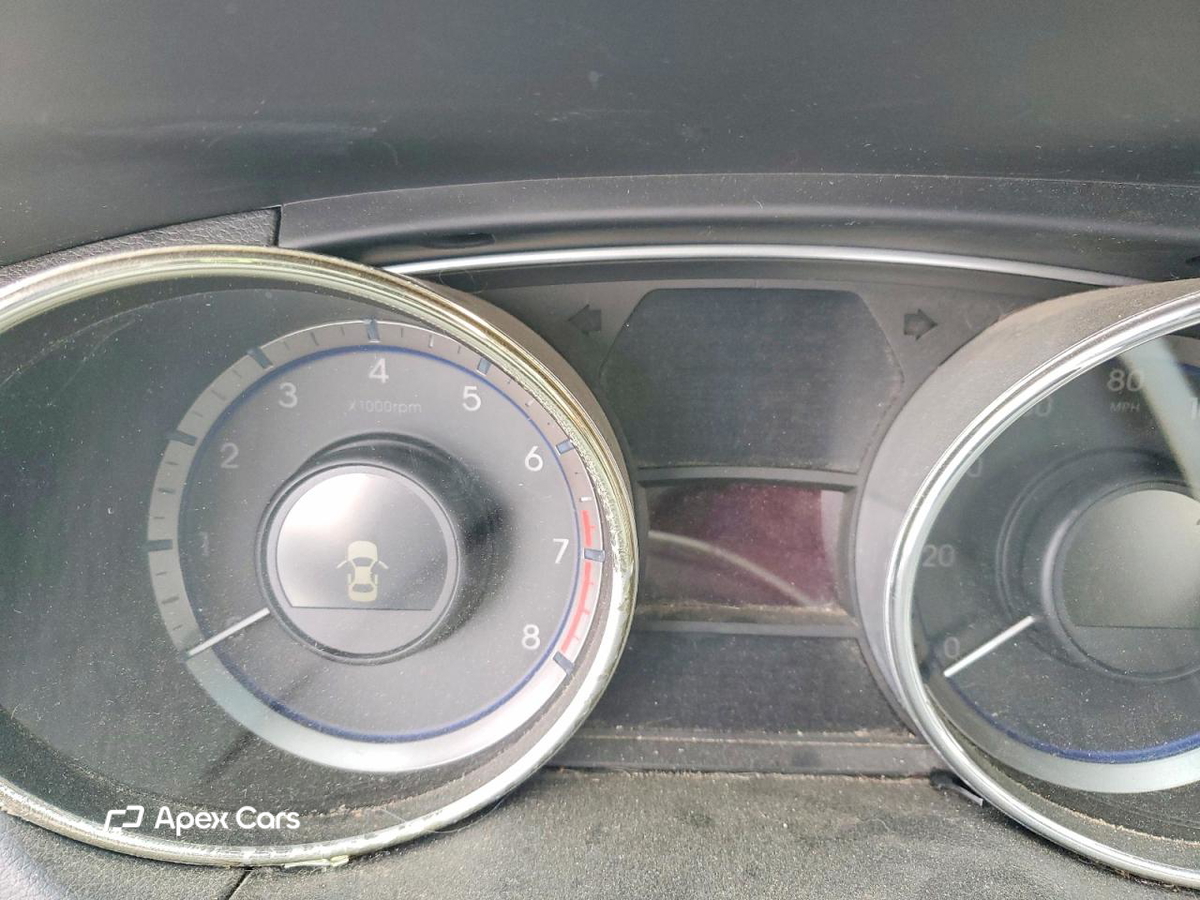 Hyundai Sonata 2011