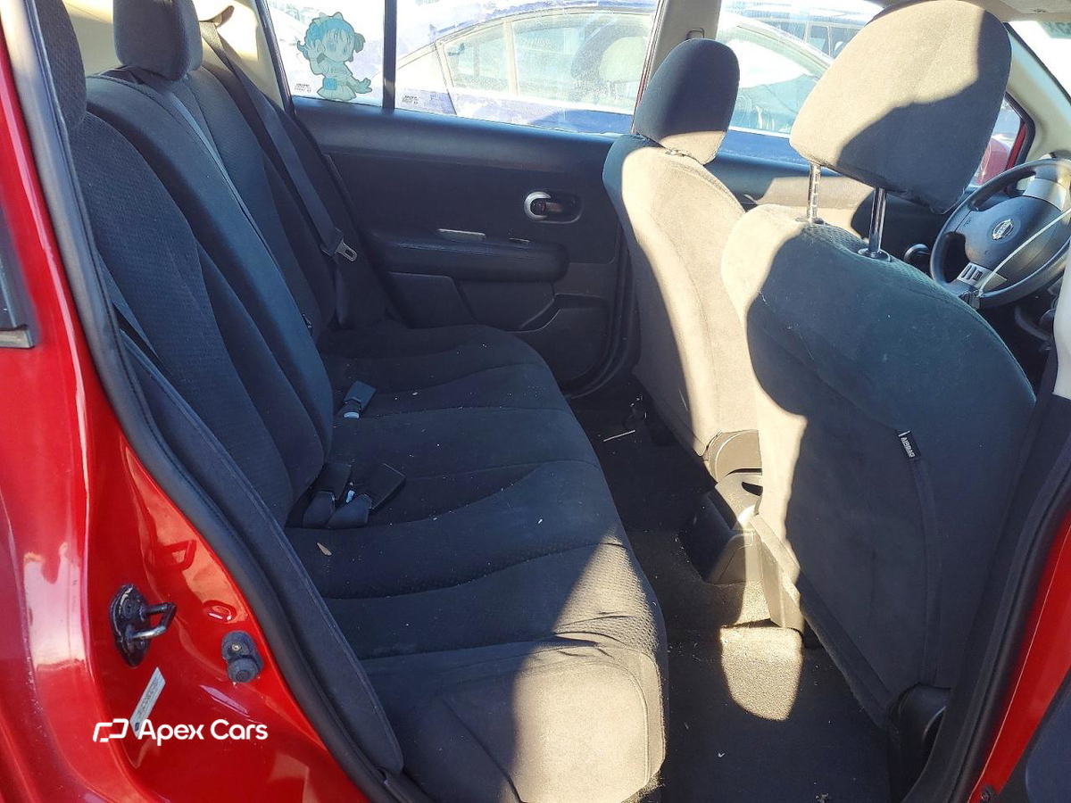 Nissan Versa 2012