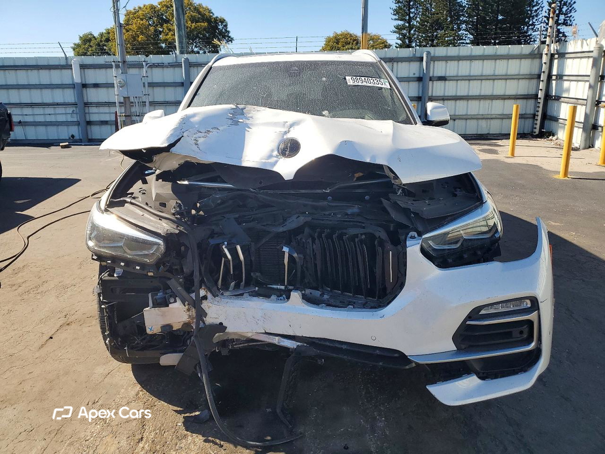 BMW X5 2021