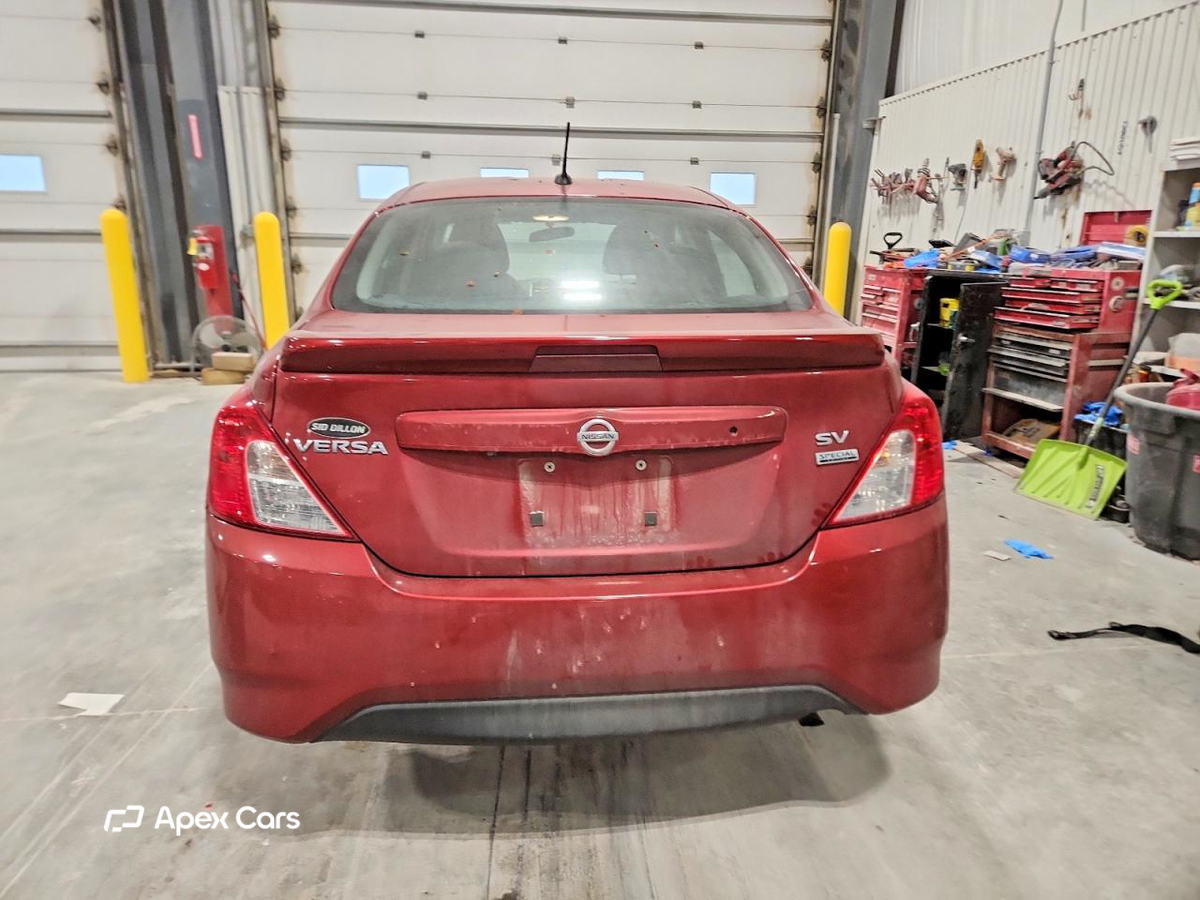Nissan Versa 2018