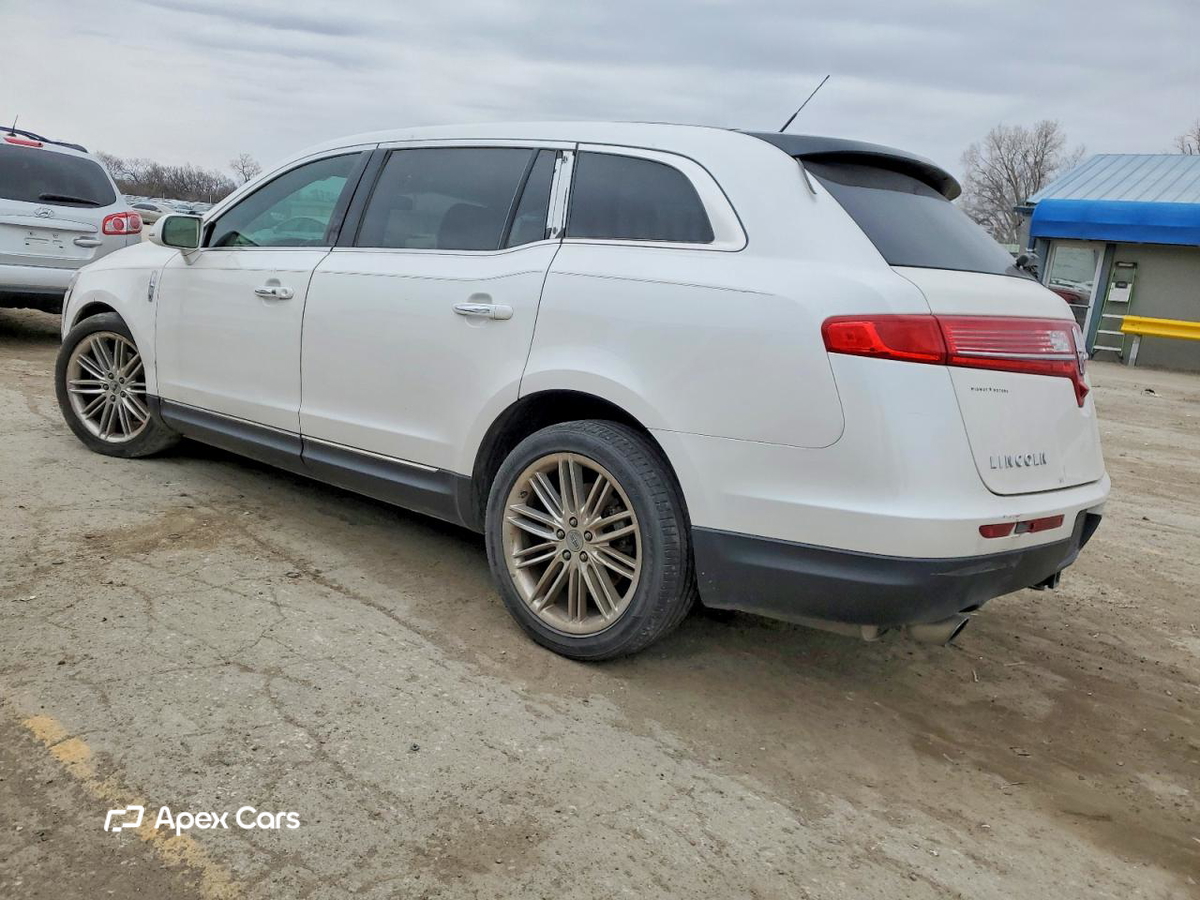 Lincoln MKT 2015