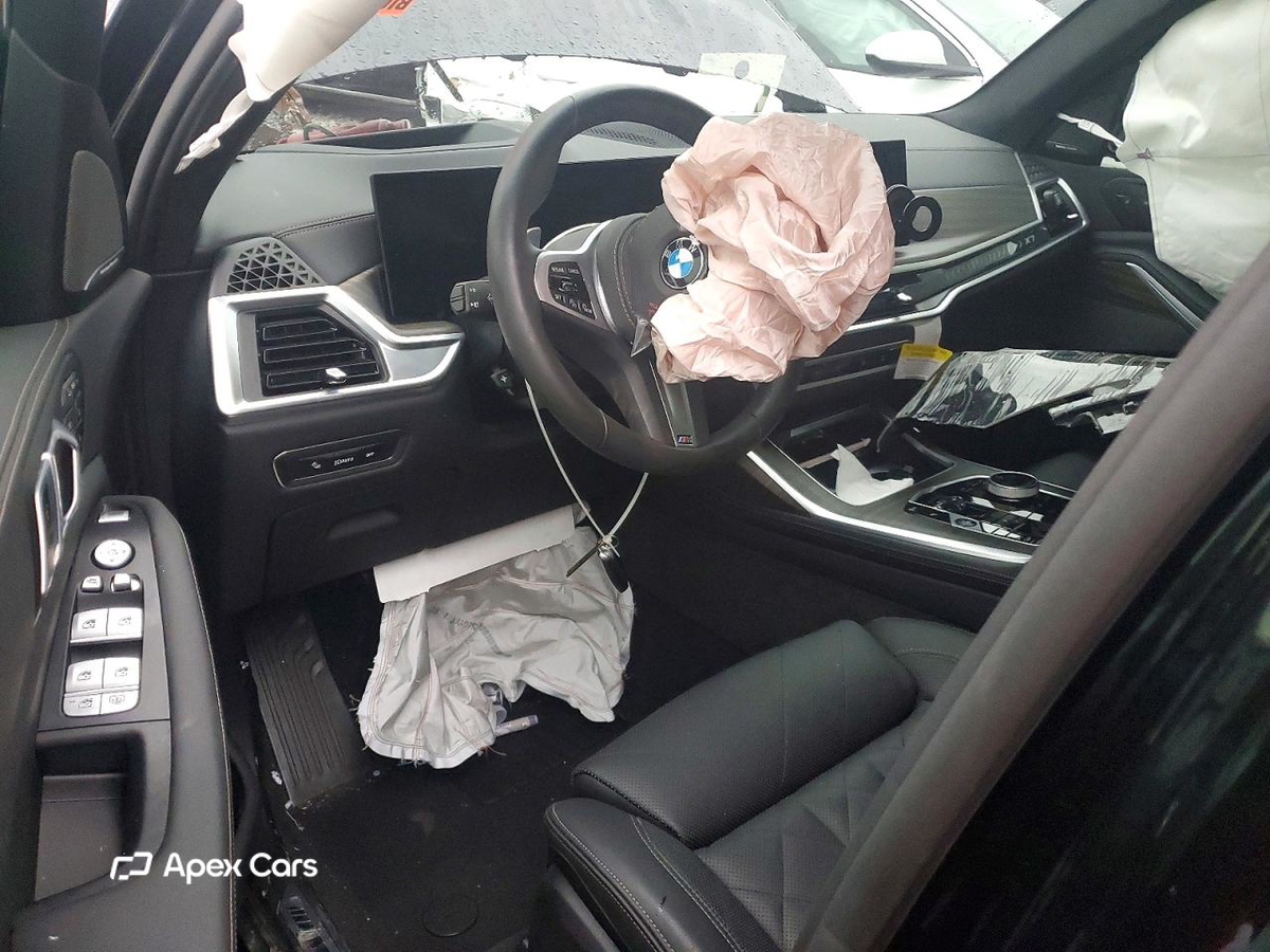 BMW X7 2025