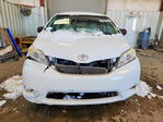 Toyota Sienna 2011