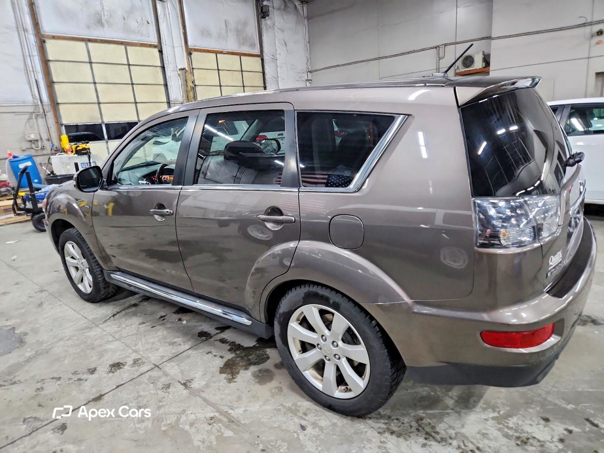 Mitsubishi Outlander 2012
