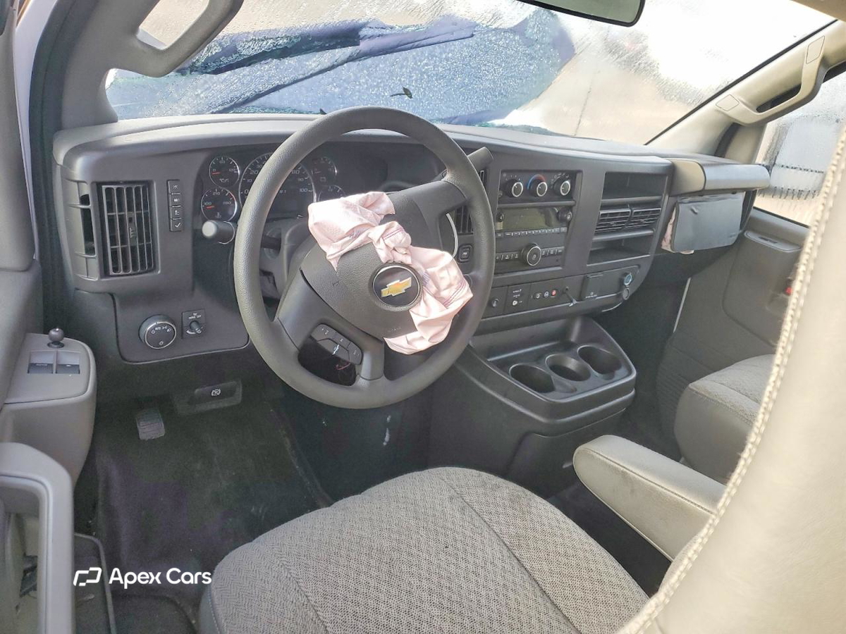Chevrolet Express 2024