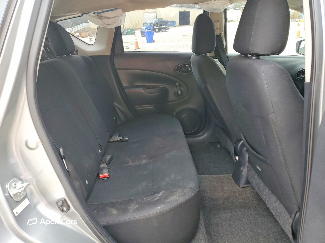 Nissan Versa 2015