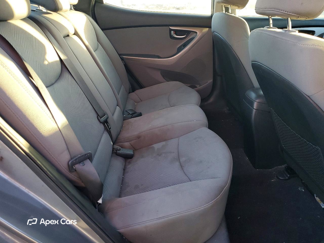 Hyundai Elantra 2012