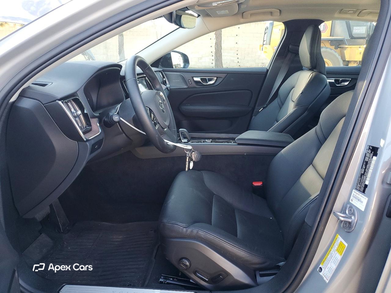 Volvo S60 2025