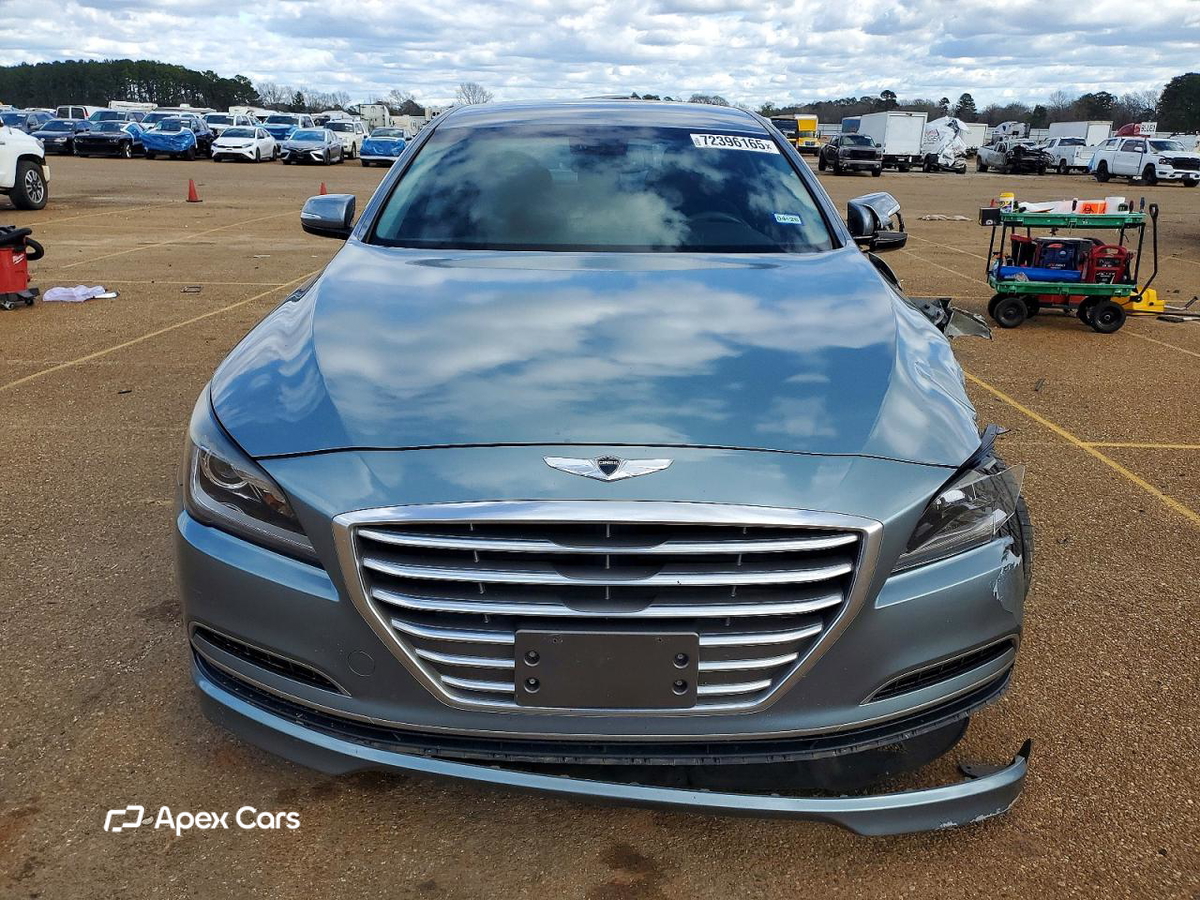 Hyundai Genesis 2016