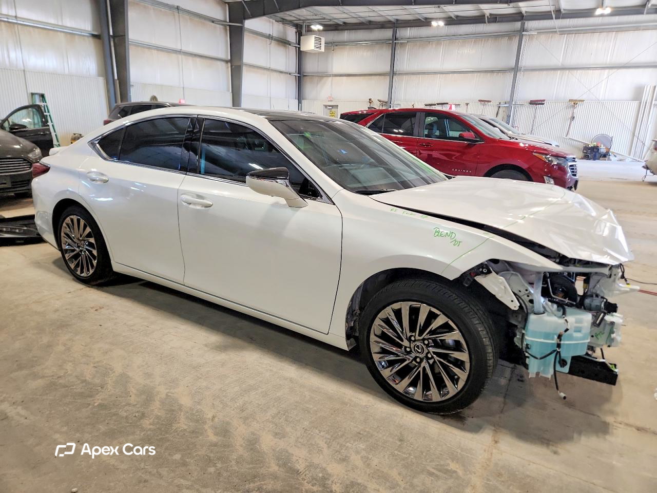 Lexus ES 2025