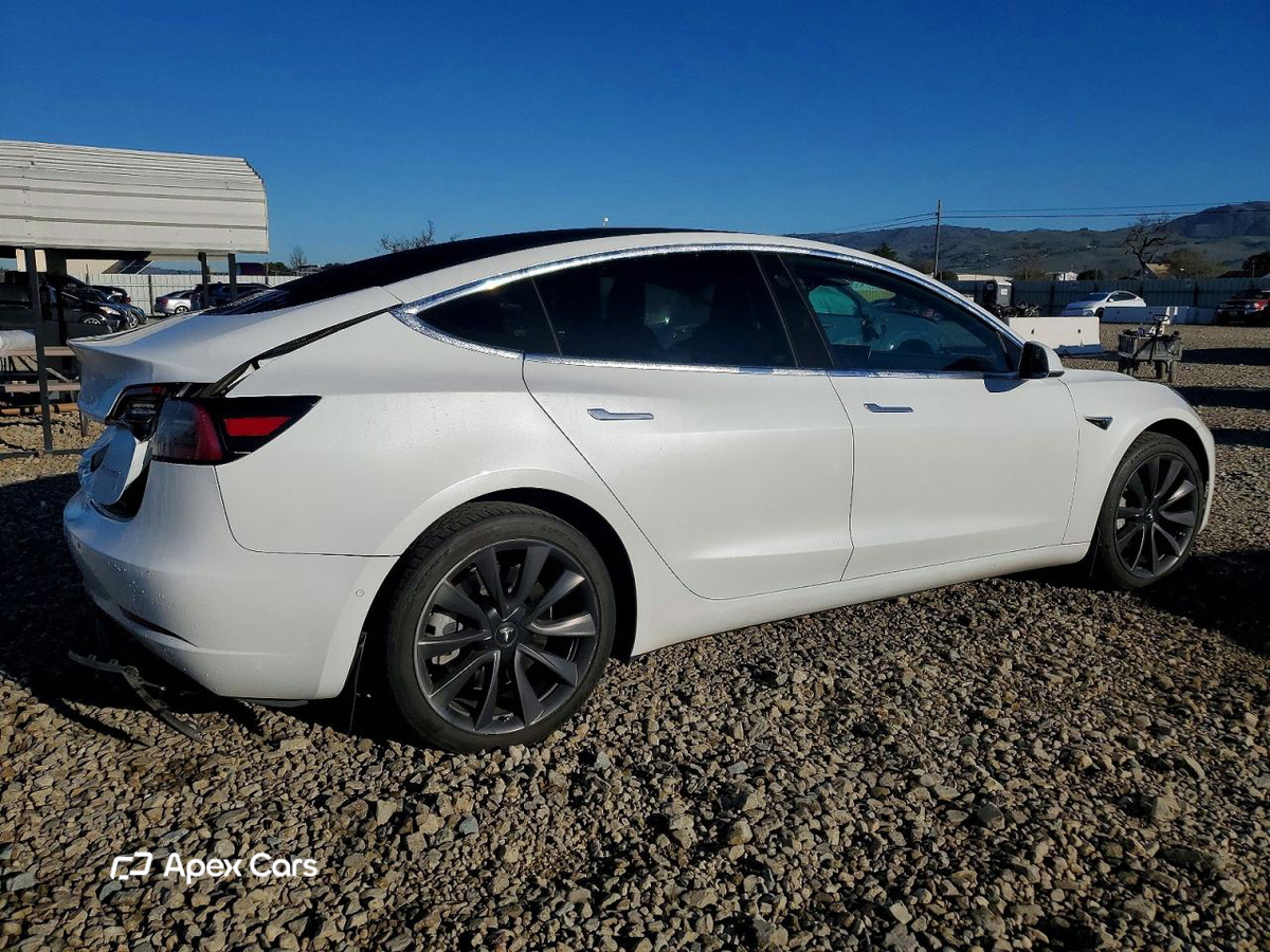 Tesla Model 3 2020