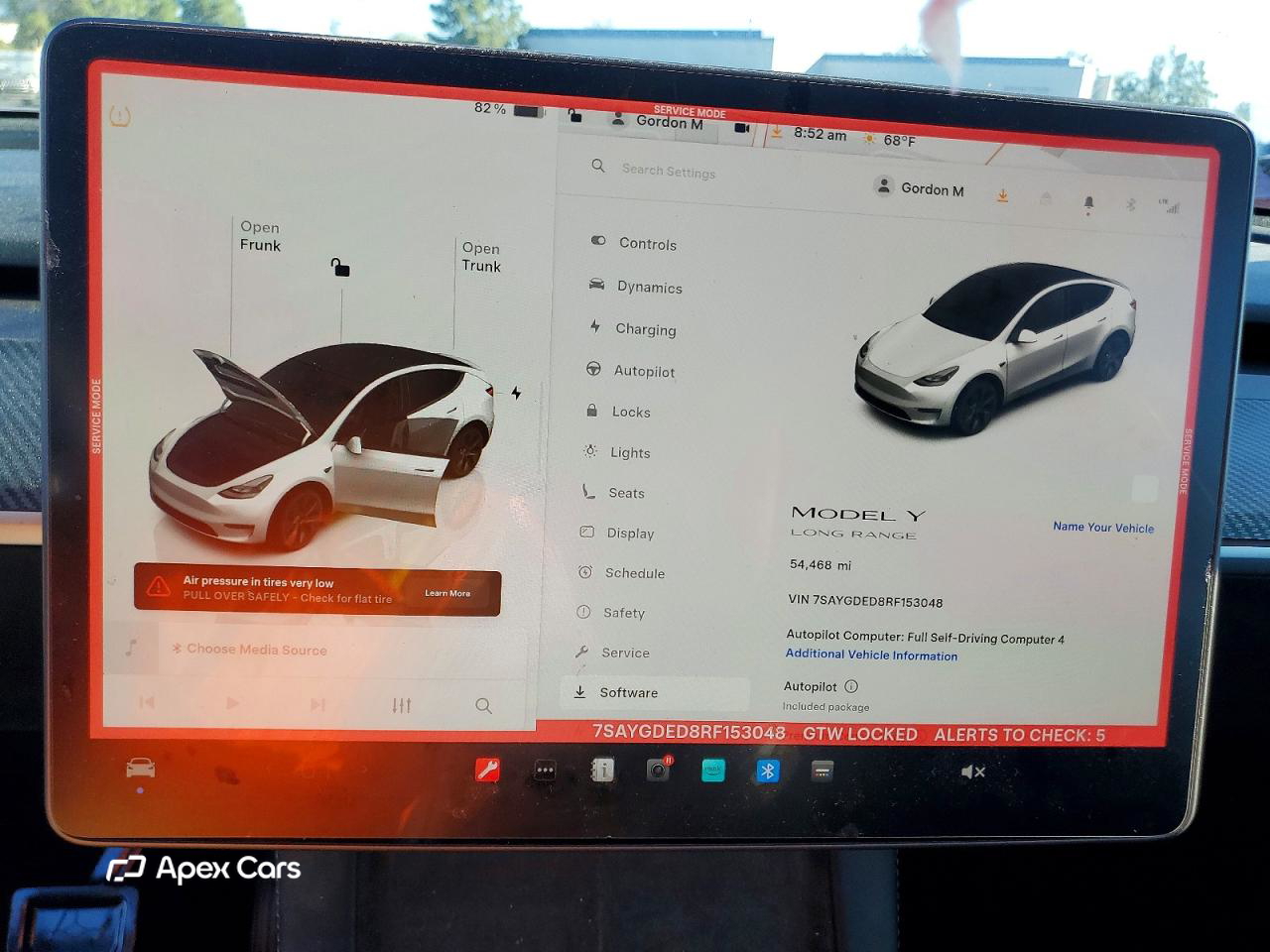 Tesla Model Y 2024
