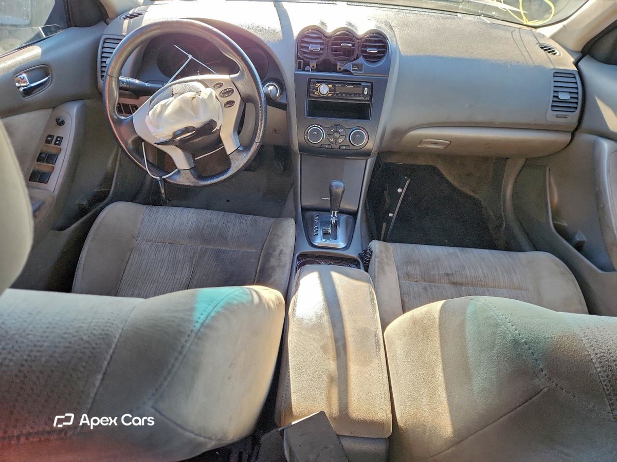 Nissan Altima 2011