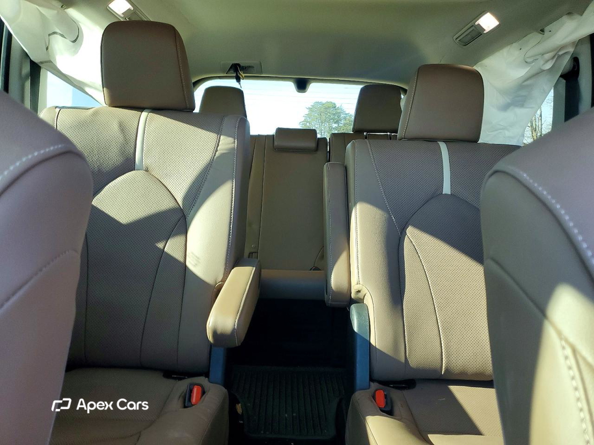 Toyota Highlander 2025