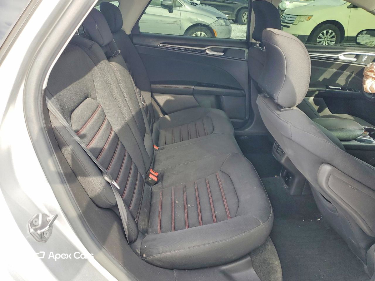 Ford Fusion 2016