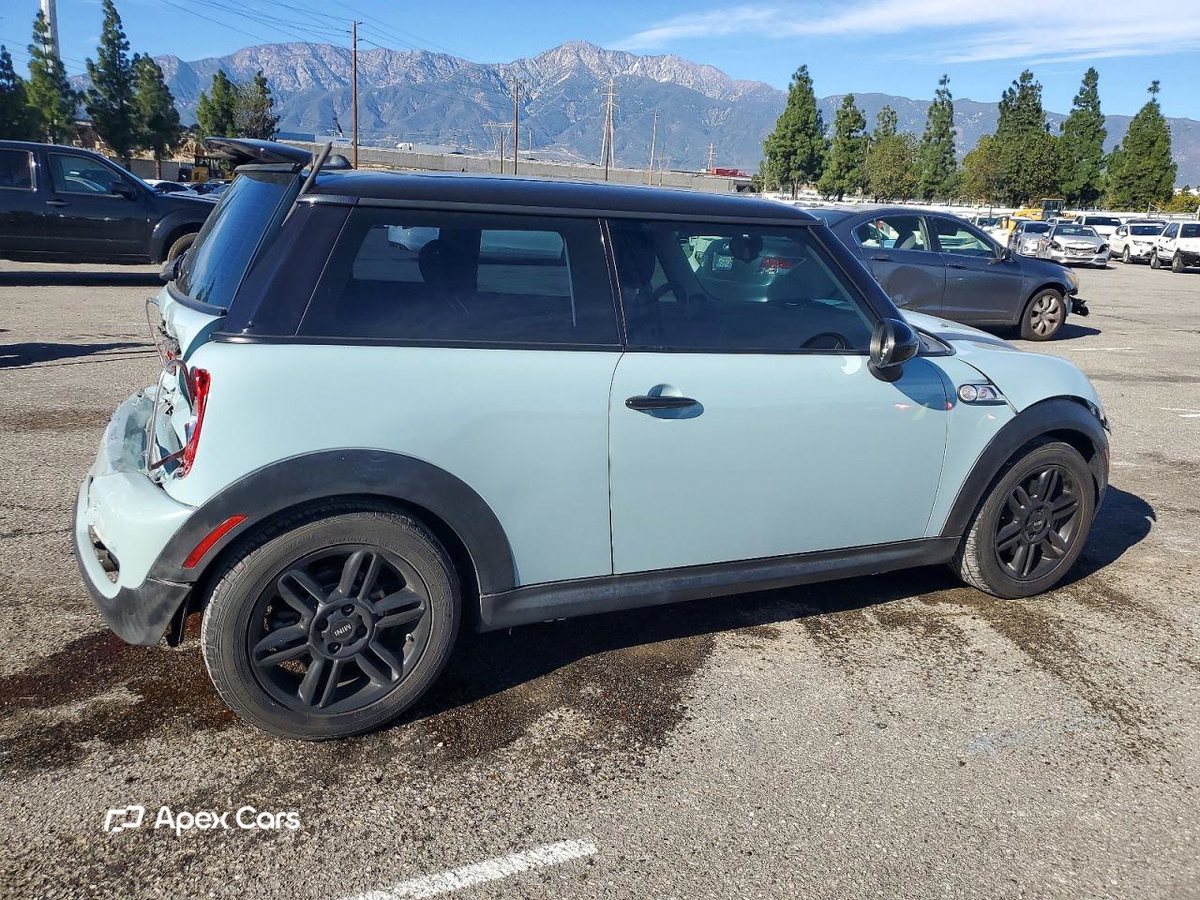MINI Cooper 2012