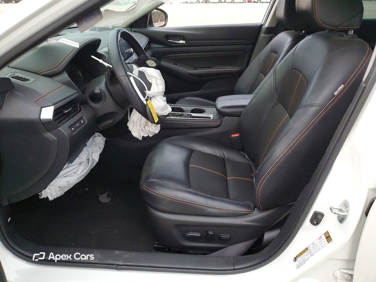 Nissan Altima 2021