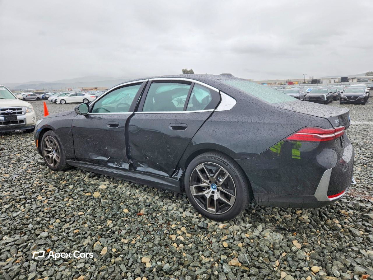 BMW i5 2024