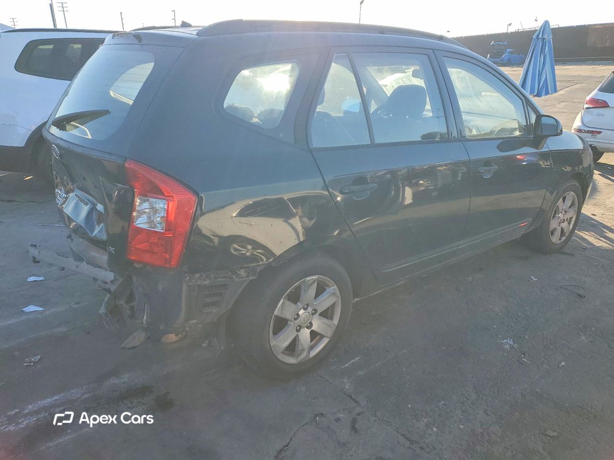 Kia Rondo 2008