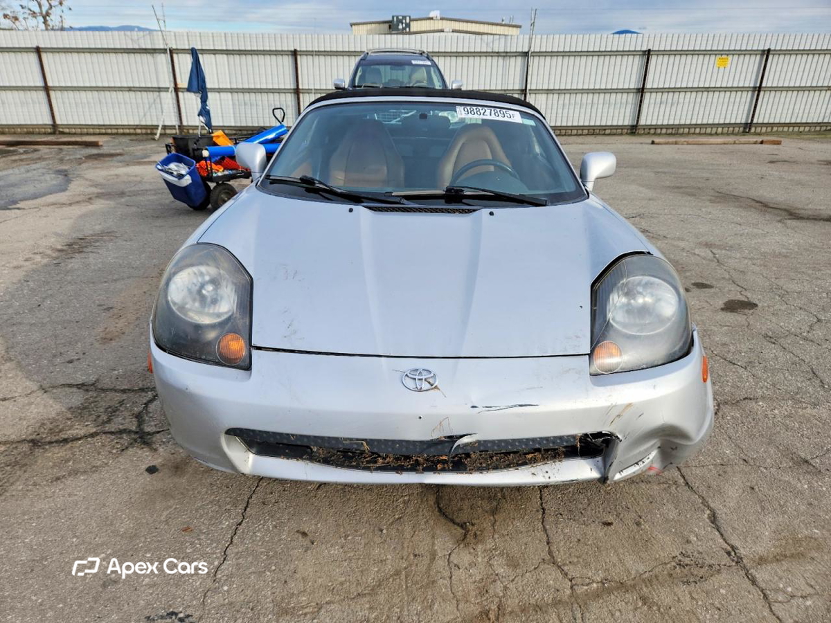 Toyota MR2 2001