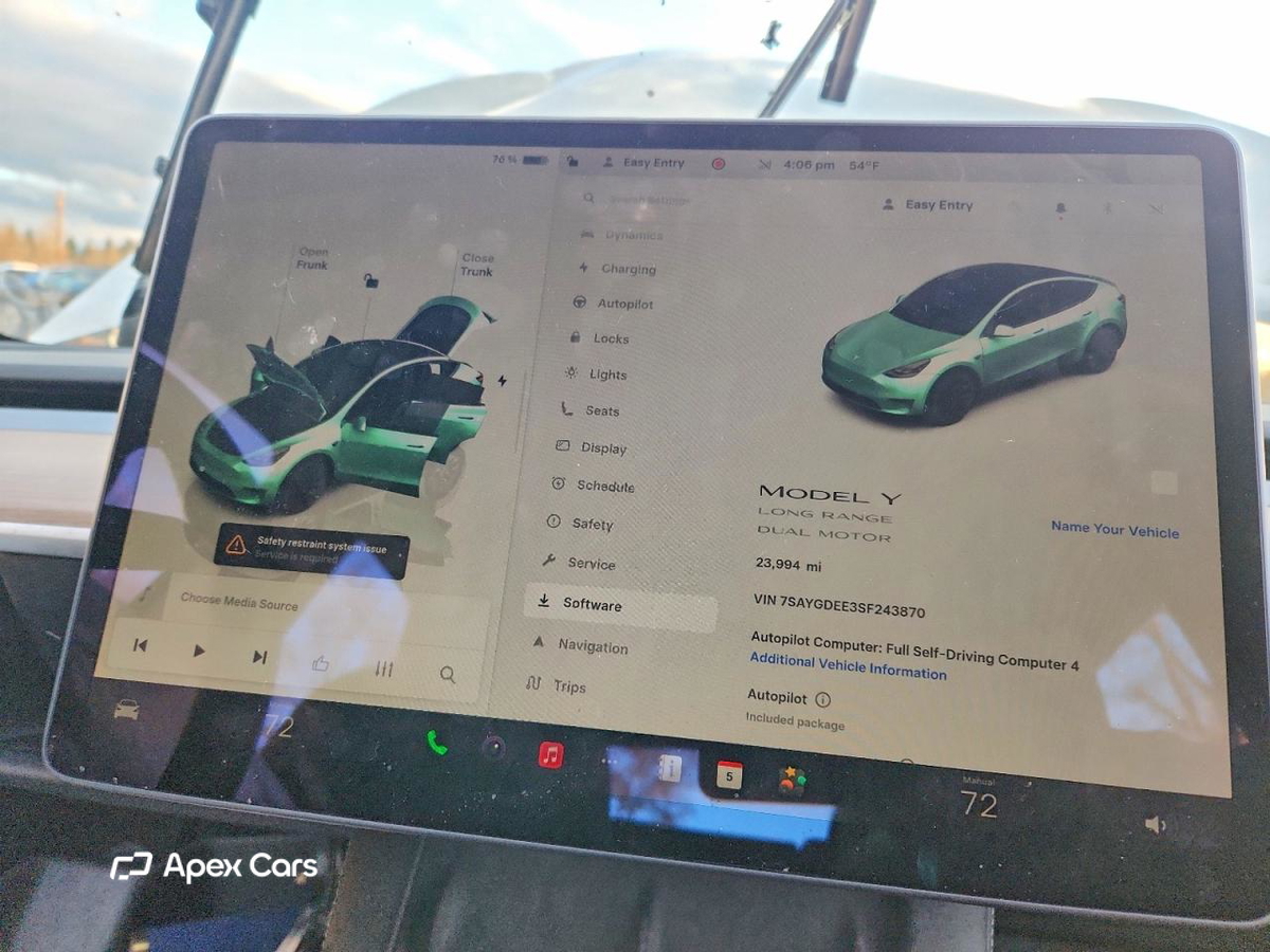 Tesla Model Y 2025
